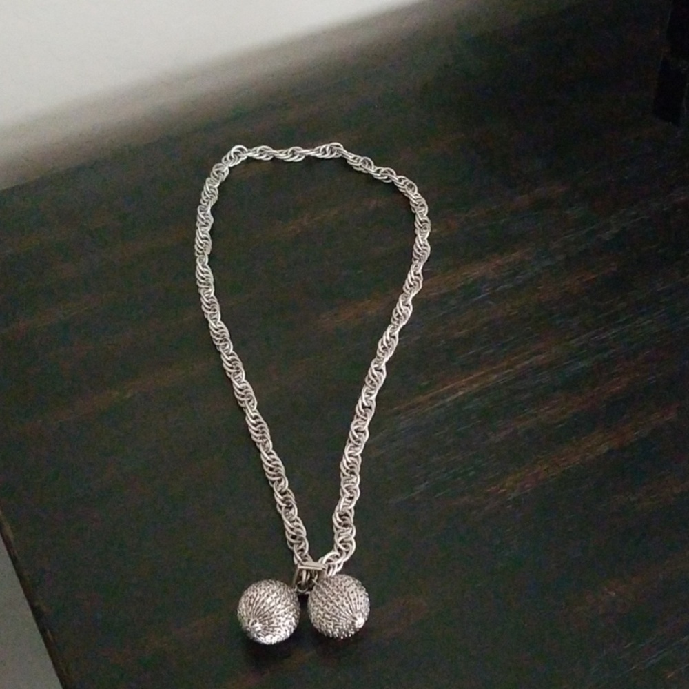 Fashion necklace